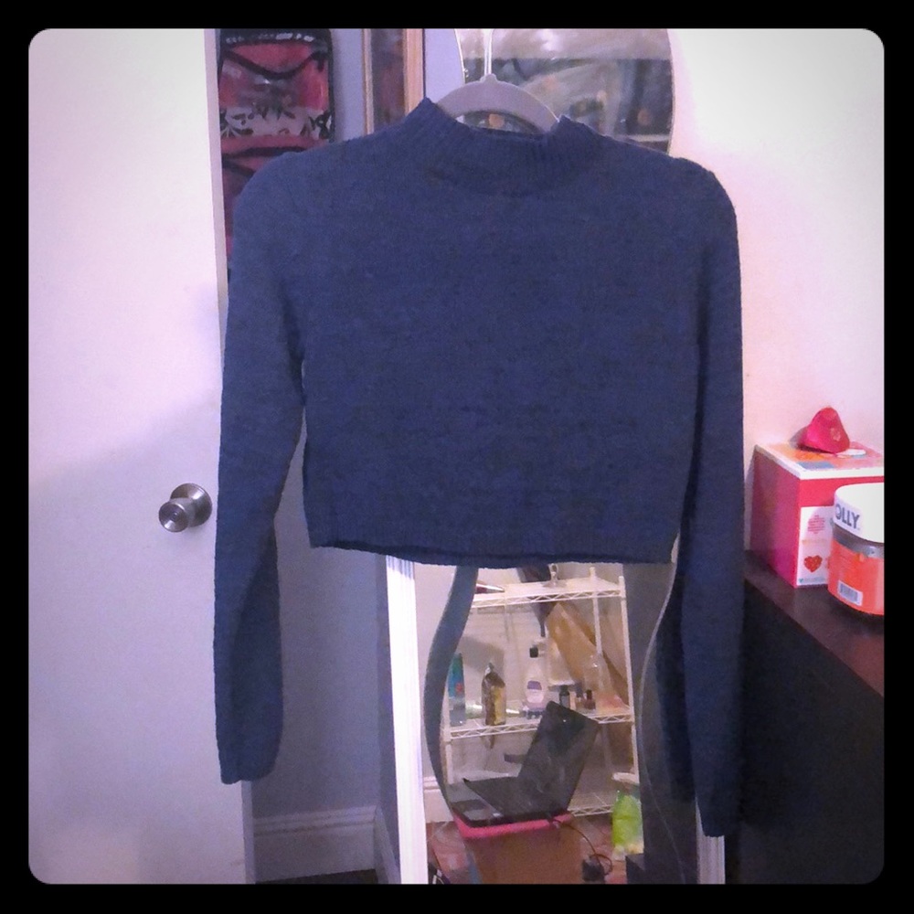 Navy blue sweater crop top